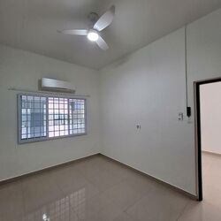 Ang Mo Kio Avenue 2 (D20), Terrace #525362001